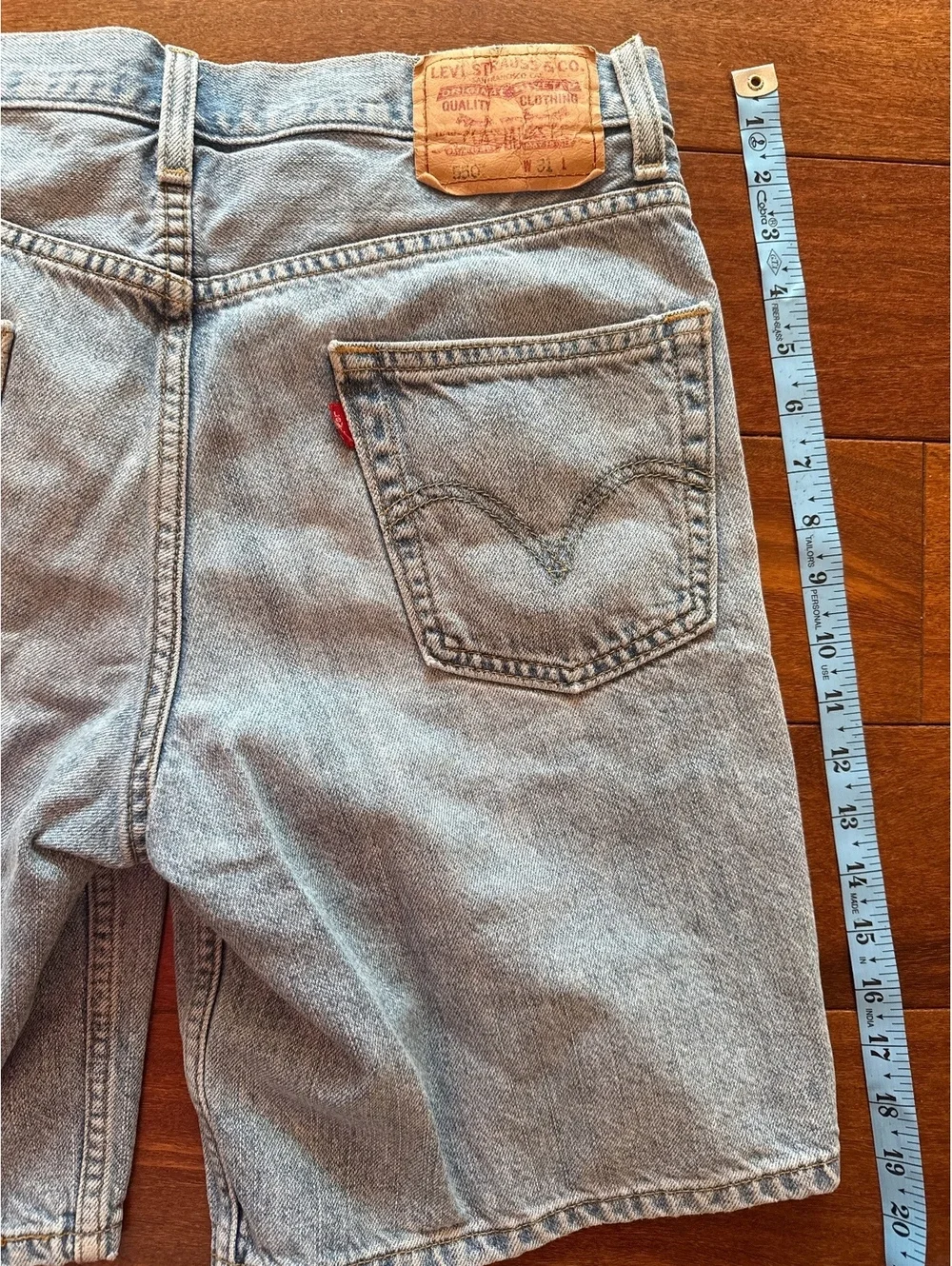 Levi’s 550 shorts size 31
